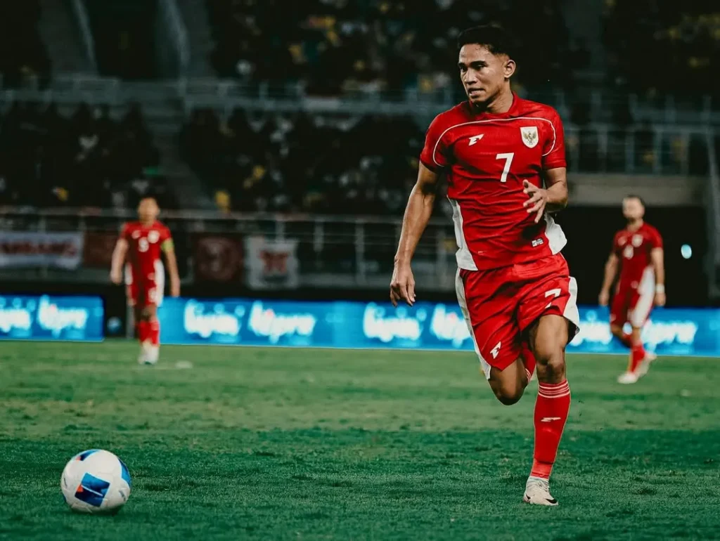 5d0dc693 575e 4a6d b858 ea860d474f24 web